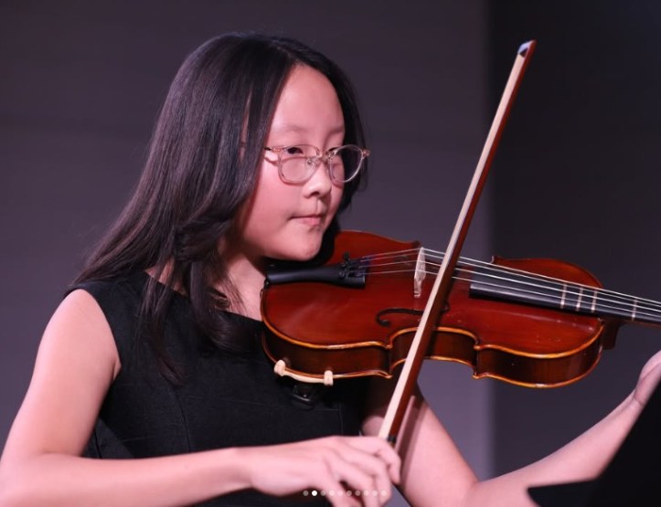 Viola Students